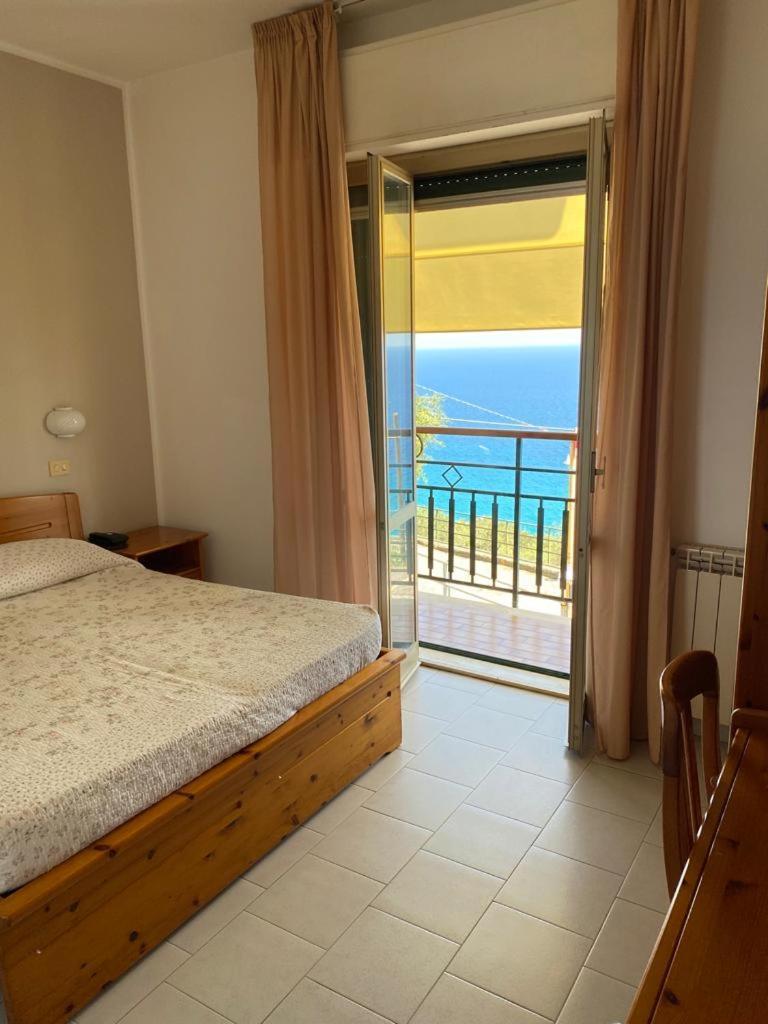 Hotel Rosita Finale Ligure Buitenkant foto