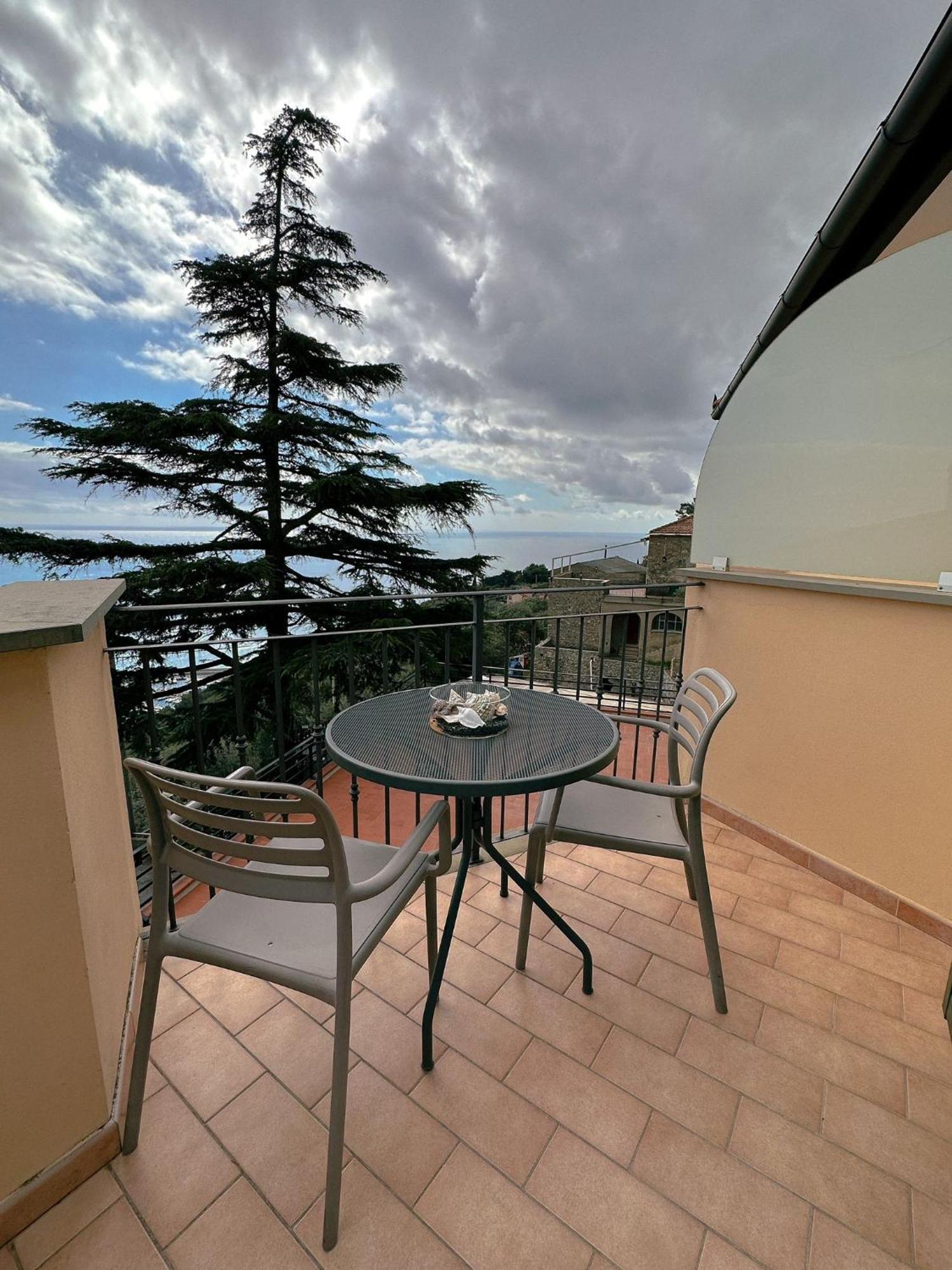 Hotel Rosita Finale Ligure Buitenkant foto