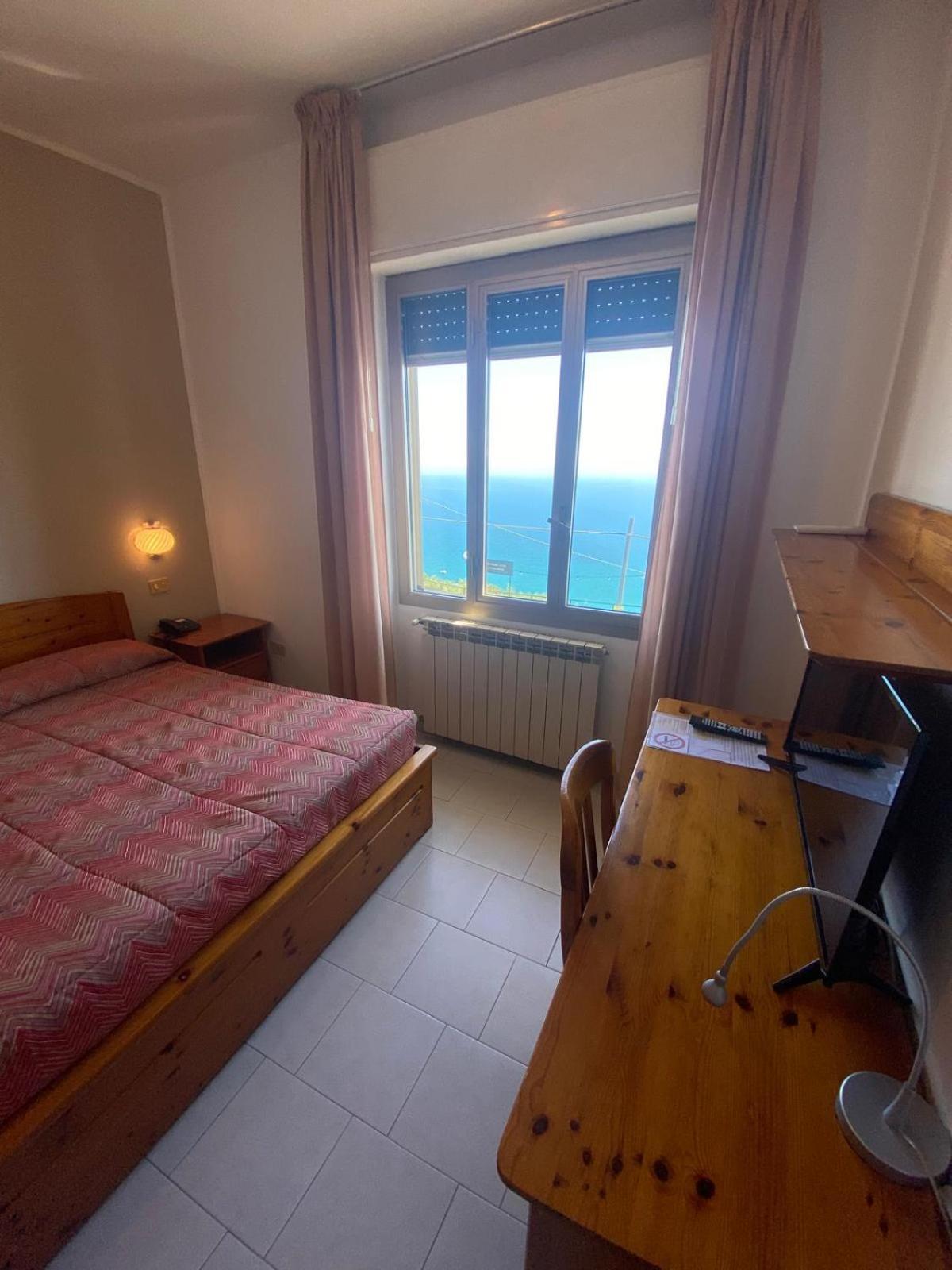 Hotel Rosita Finale Ligure Buitenkant foto