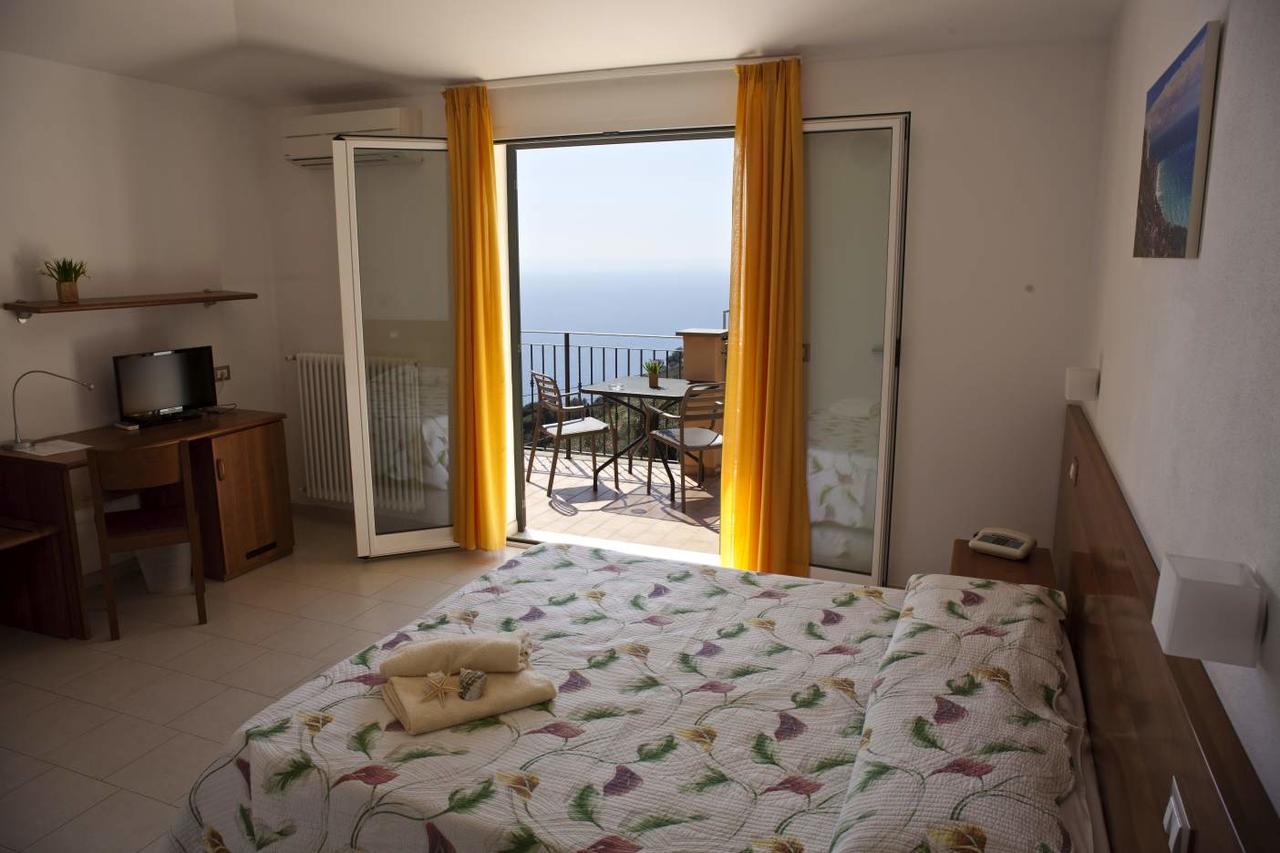 Hotel Rosita Finale Ligure Buitenkant foto