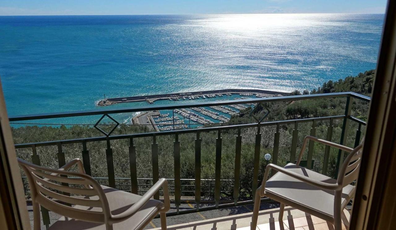 Hotel Rosita Finale Ligure Buitenkant foto
